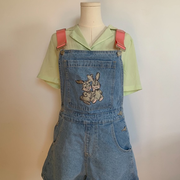 Cider Short Overalls with Bunny Motif - Picture 2 of 15